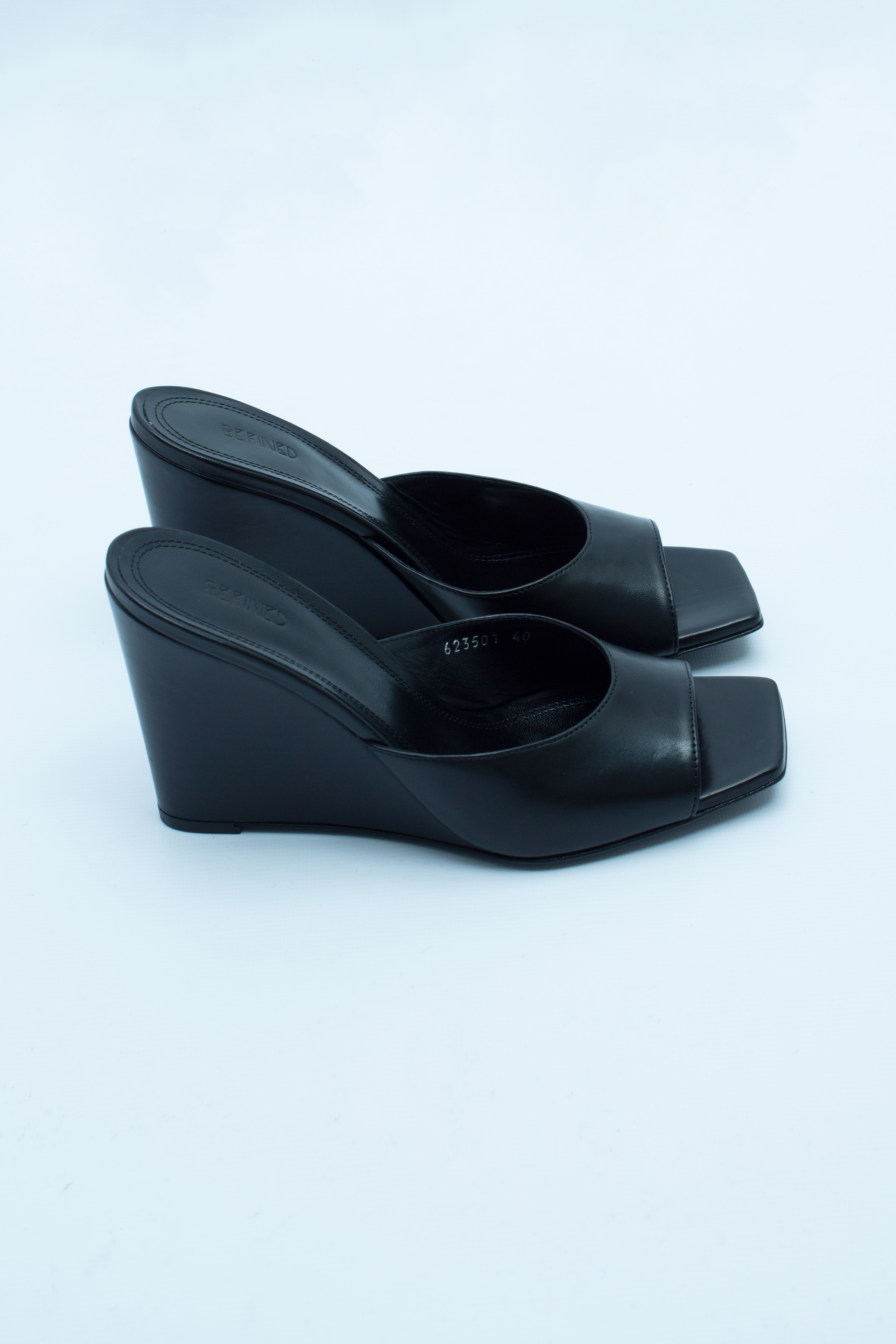 Сабо на танкетке с открытым носом черная кожа, photo 2