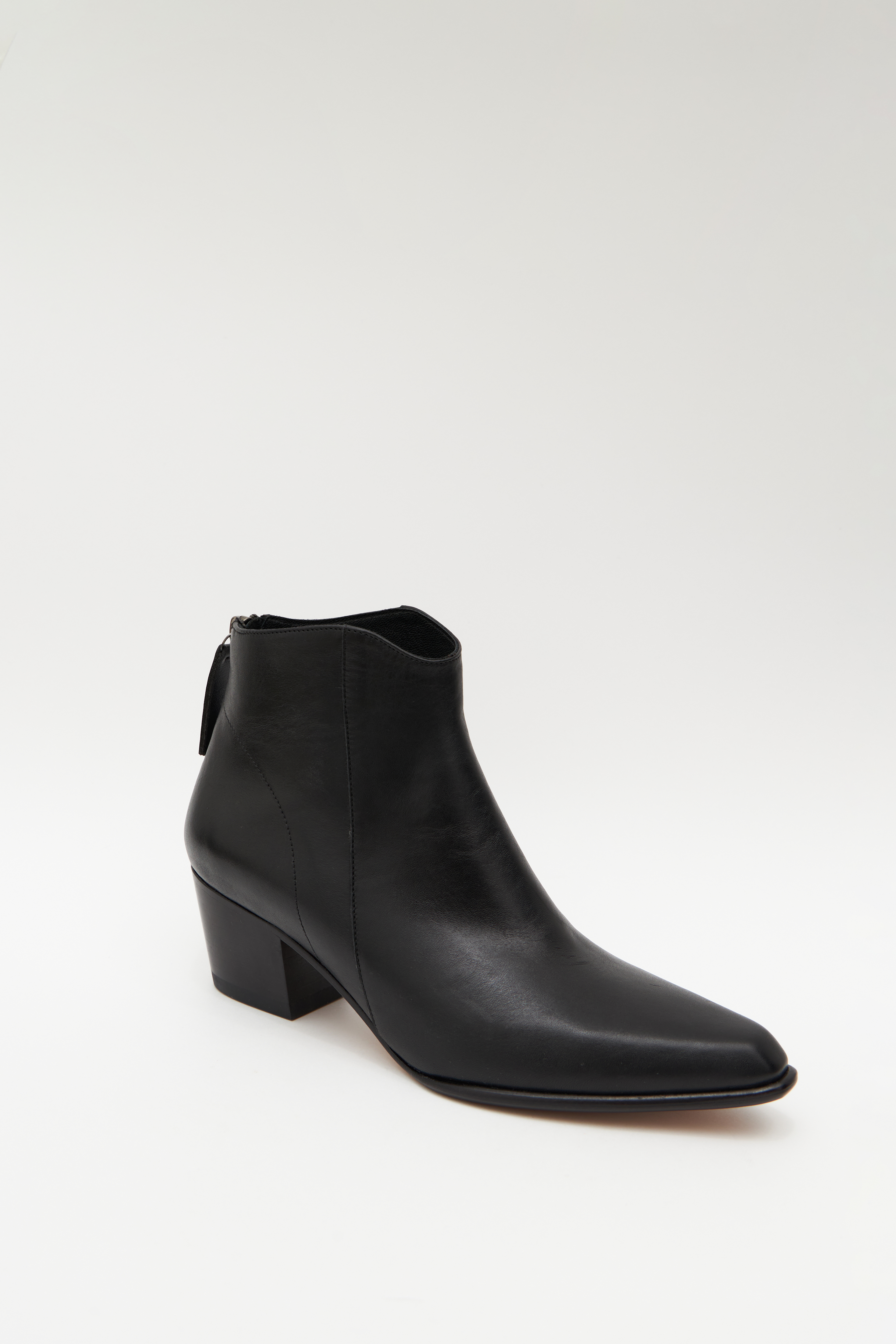 Казаки короткие из черной кожи на подкладе, фото 1