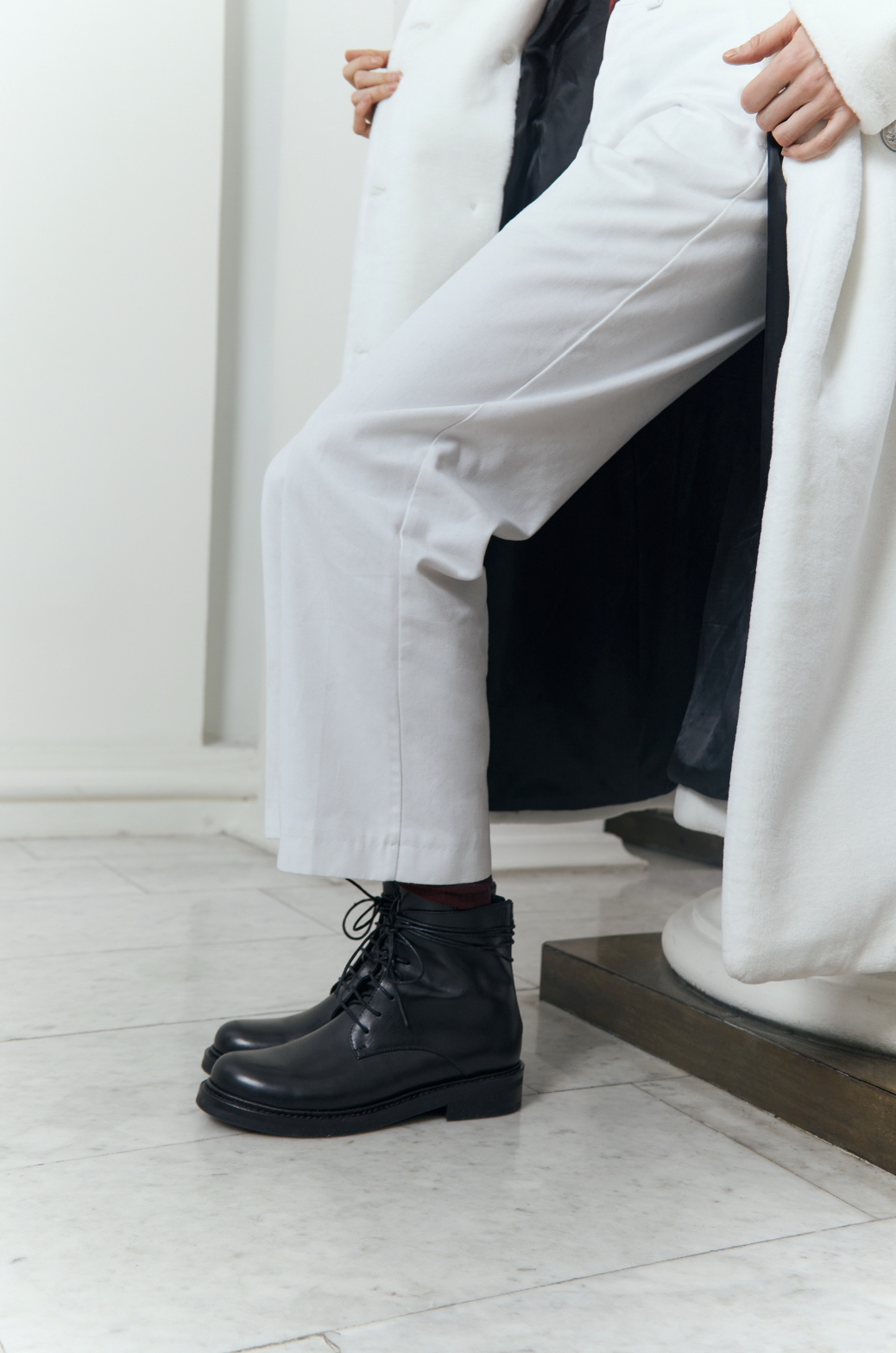 Ботинки с тонкими шнурками черные (кожа), photo 2