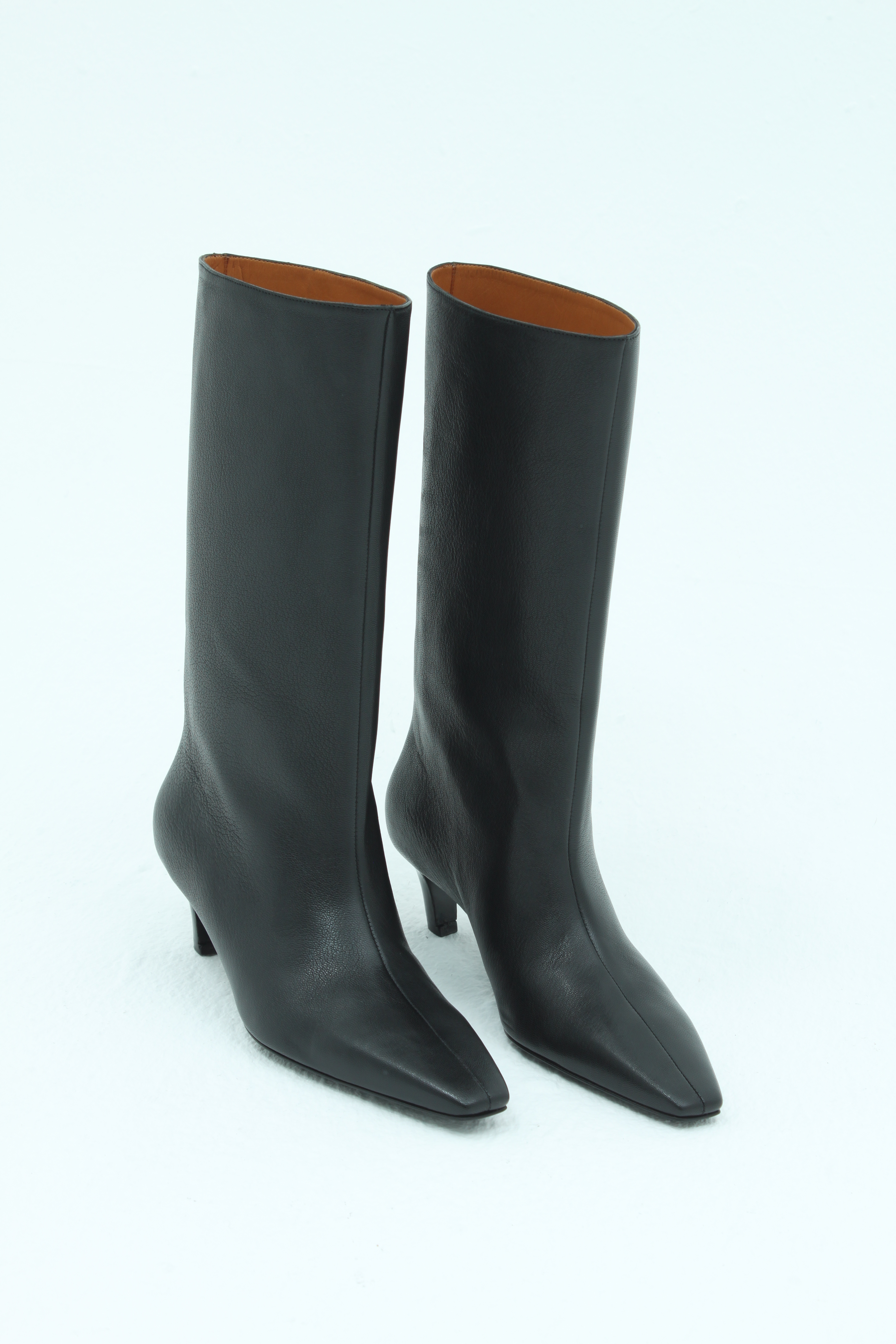 Ботильоны-трубы на низком каблуке черная кожа зерненая, фото 2